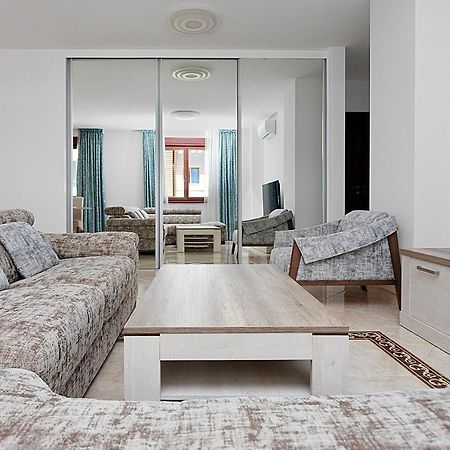 Three Bedroom Spacious Apartment Anatolia Budva Eksteriør bilde
