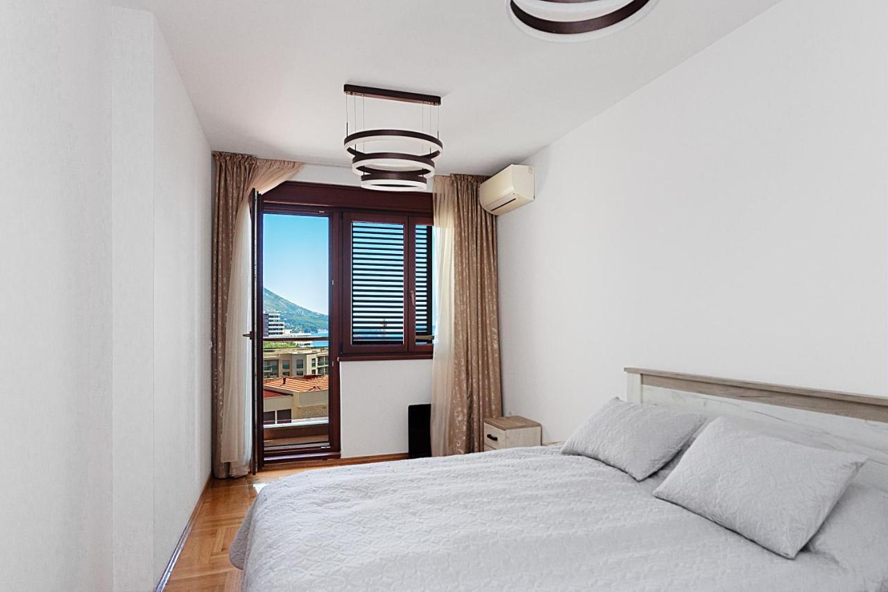 Three Bedroom Spacious Apartment Anatolia Budva Eksteriør bilde