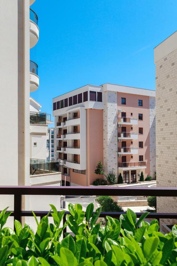 Three Bedroom Spacious Apartment Anatolia Budva Eksteriør bilde