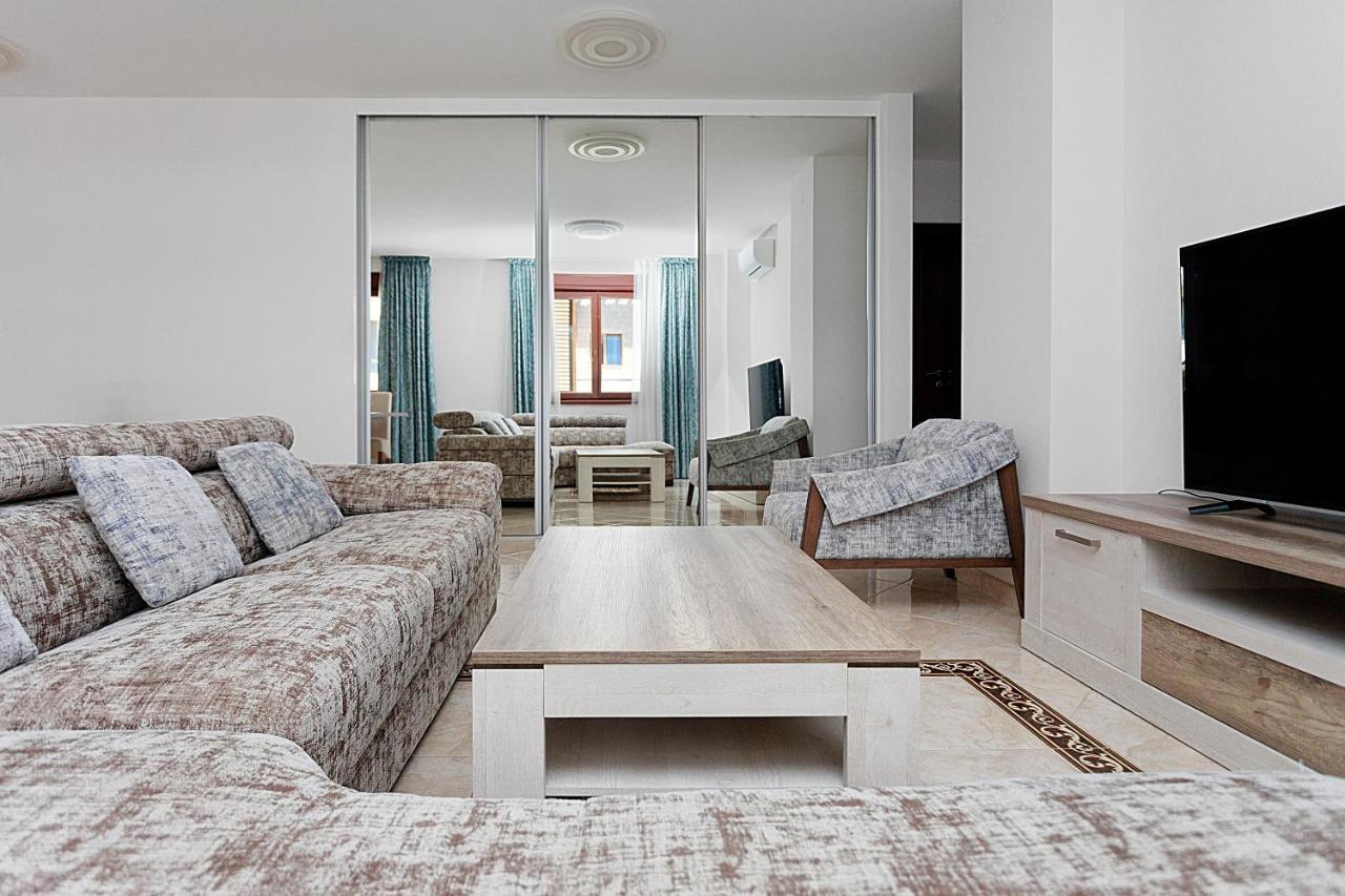 Three Bedroom Spacious Apartment Anatolia Budva Eksteriør bilde