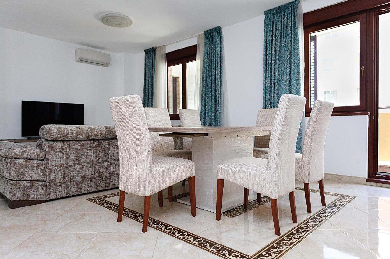 Three Bedroom Spacious Apartment Anatolia Budva Eksteriør bilde